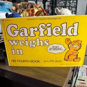 First edition fourth book in the series paperback book Garfield Weighs In